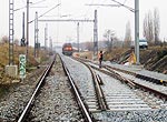 Spojka u zastávky Praha-Horní Měcholupy, odkud povedou do Uhříněvsi tři koleje.